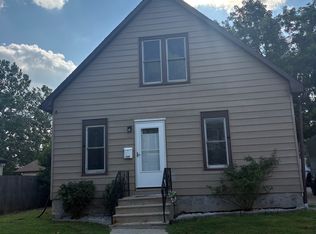 1209 S Lee St, Bloomington, IL 61701