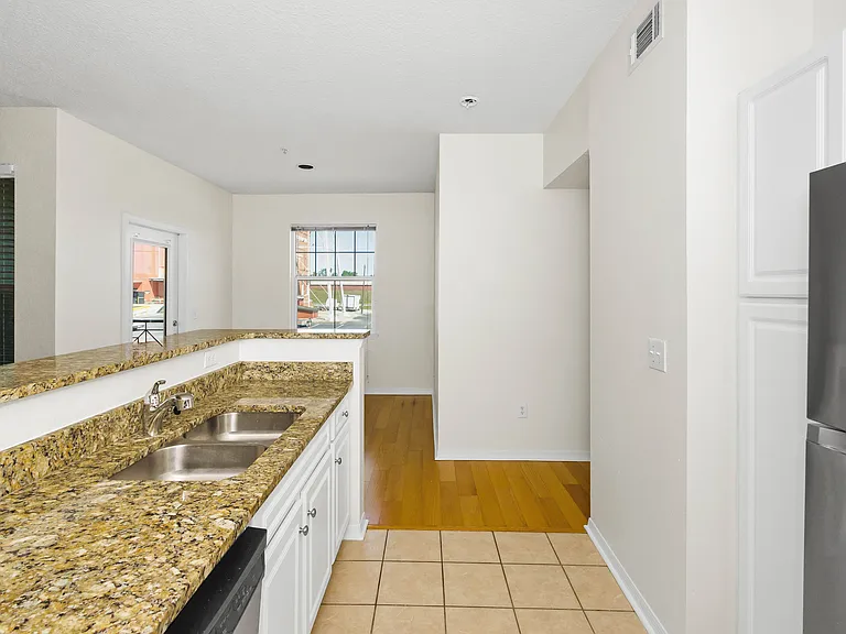 1810 E Palm Ave #5222 — Photo 8