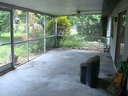 5th image of 210 SE 19th St