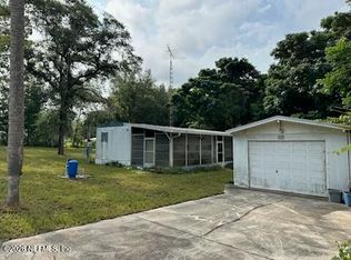 105 HICKORY NUT Trail, Satsuma, FL 32189