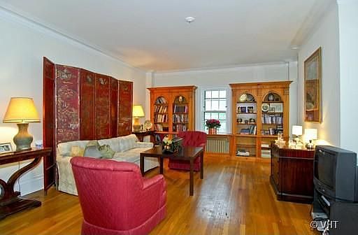 4th image of 2608 N Lakeview Ave APT 1S