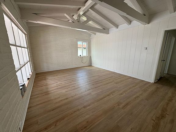 3rd image of 7140-42 La Jolla Blvd #7142