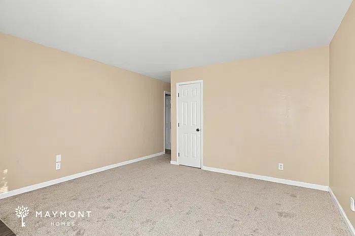 3 bed, 1.5 bath, 1834 sqft, $1,595 — Photo 3