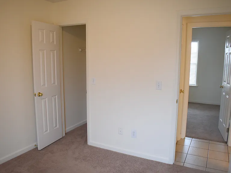 2500 Hawes Ct — Photo 18