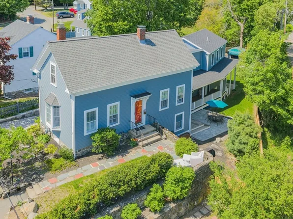 27 Maverick St, Marblehead, MA 01945