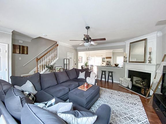 5th image of 2776 Terrell Trace Dr