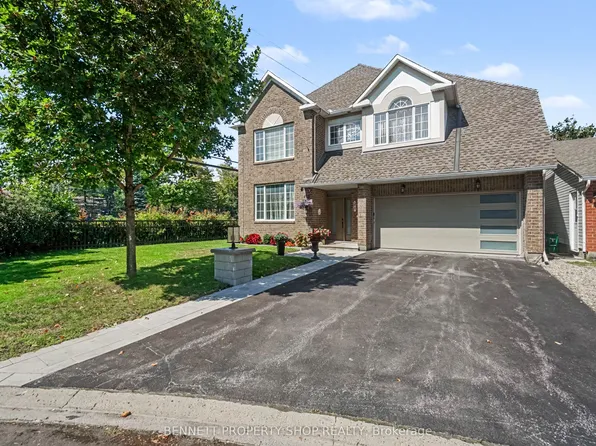 21 Summerwind Cres, Ottawa, ON K2G 6G6