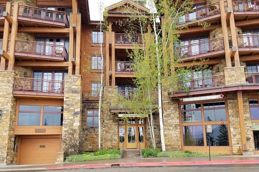 1st image of 3285 W Village Dr,