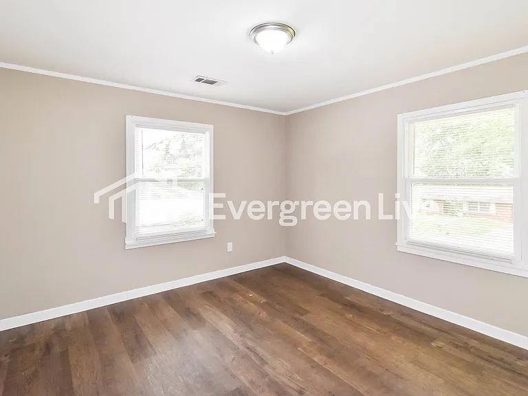 449 Forest Hills Dr — Photo 11