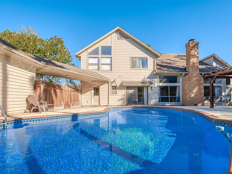 15714 Sylvan Lake Dr — Photo 45