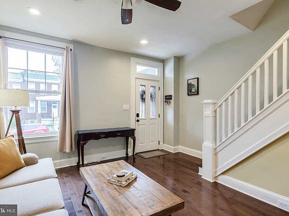 4th image of 4434 Newport Ave