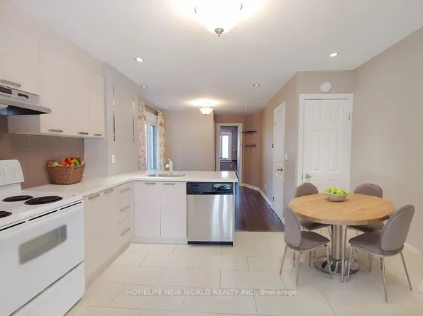 35 E Lynn Ave, Toronto, ON M4C 3X3