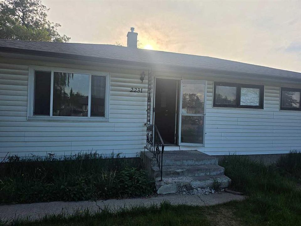 1st image of 2231 E 40th St SE