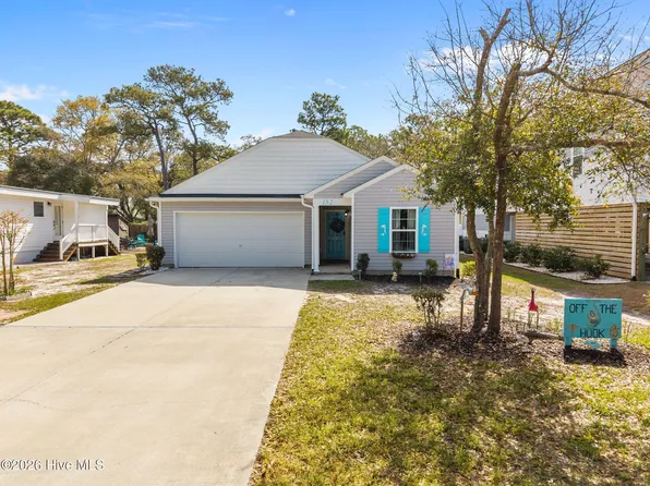 152 NW 10th Street, Oak Island, NC 28465