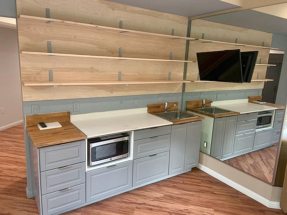 Kitchen area