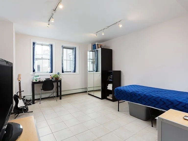 2 Arlington St #4 — Photo 6