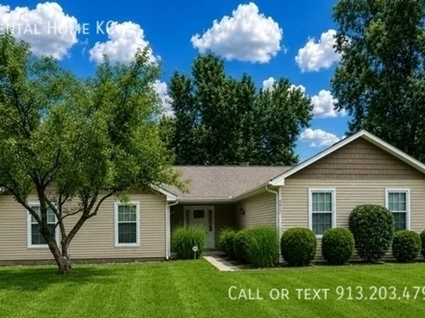 15917 W 153rd St, Olathe, KS 66062