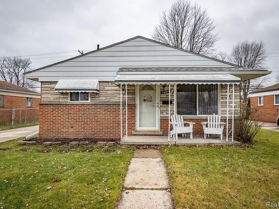 1st image of 22816 Avon St