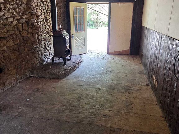 4th image of 2710 Saint Dennis Ct