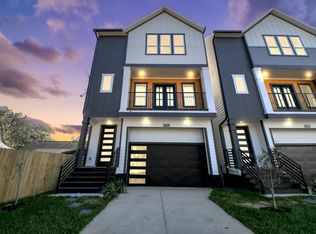 1605 Sylvester Rd, Houston, TX 77009