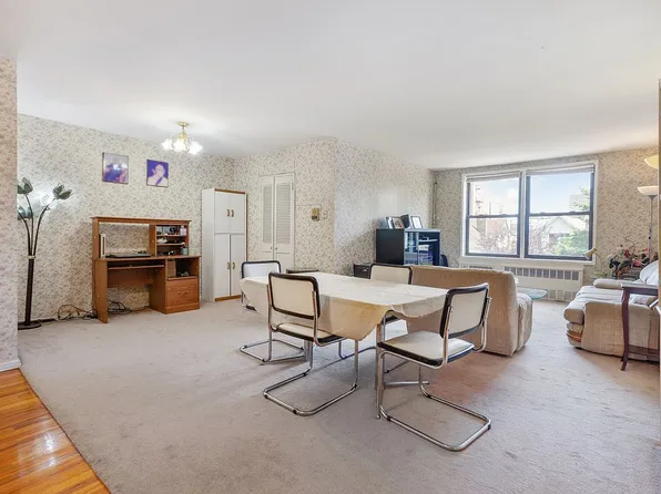 599 E 7th St APT 3A, Brooklyn, NY 11218