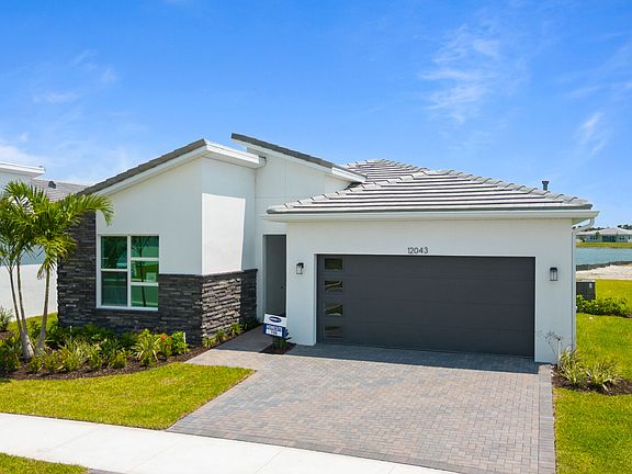 5th image of 12043 Toulon St