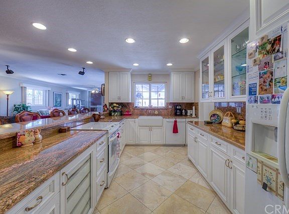 5th image of 6551 Cornelia Cir
