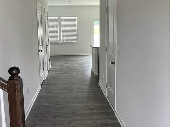 5th image of 265 Hank Way