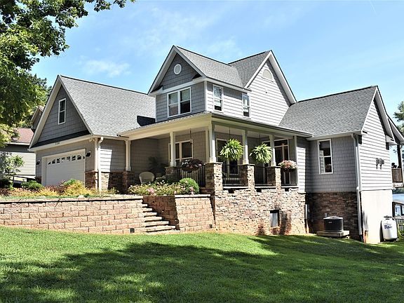 3rd image of 134 Great Creek Ct