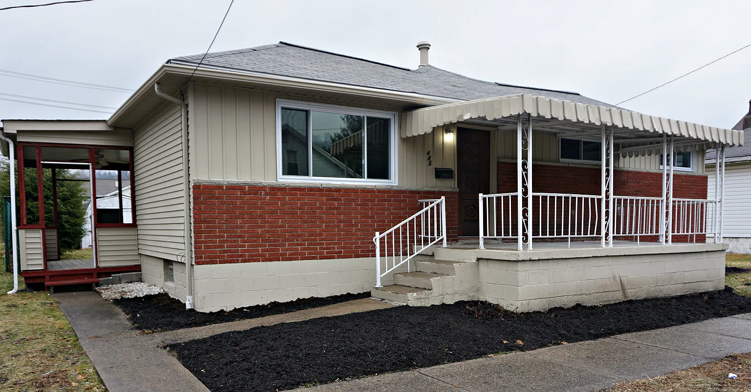445 Standard Ave photo 1