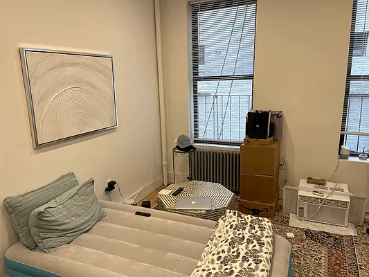 Rented by Eric Goodman Realty Corp | media 11