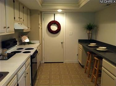 4th image of 3277 Bay Landing Dr #19