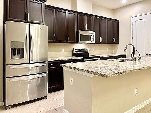 2nd image of 881 Taramundi Dr