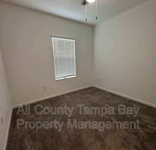 220 Pershing St — Photo 14