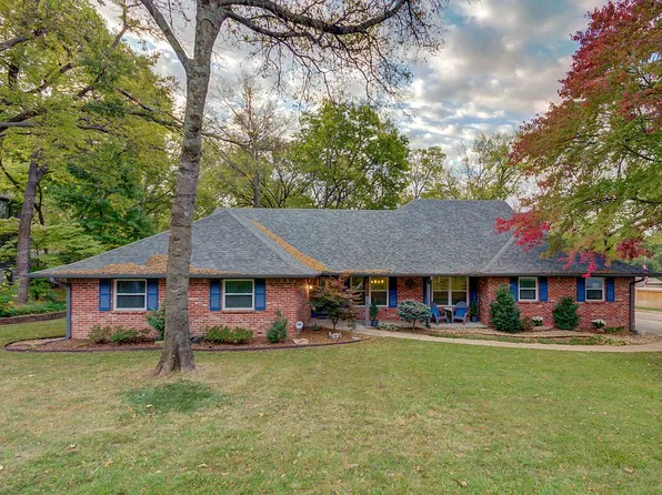 2601 Cherokee Hills Dr, Bartlesville, OK 74006