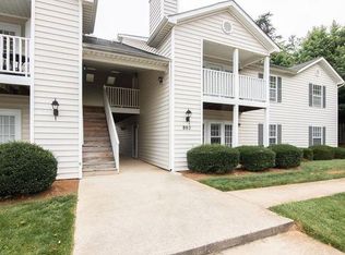 802 Moultrie Ct, Greensboro, NC 27409