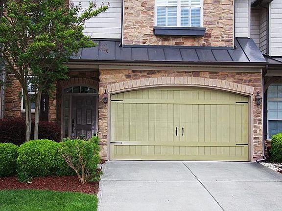 2nd image of 413 Travertine Dr
