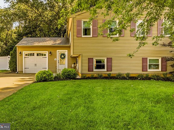 2nd image of 730 Chetwood Ct
