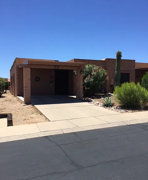 1517 W Via Del Jarrito — Photo 1