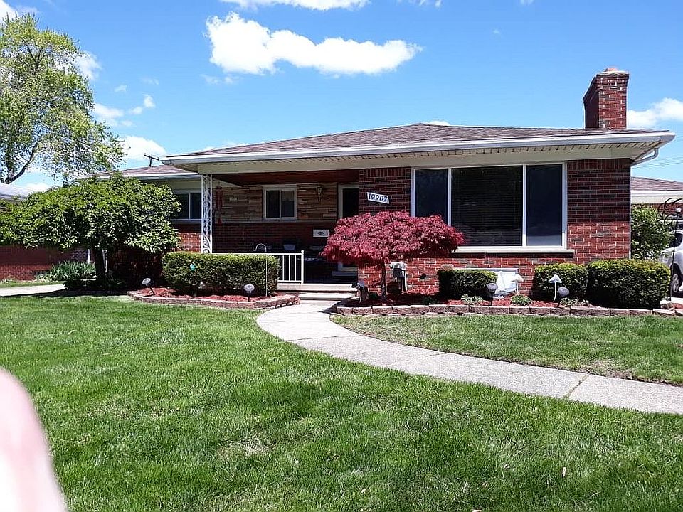 1st image of 19907 Mauer St