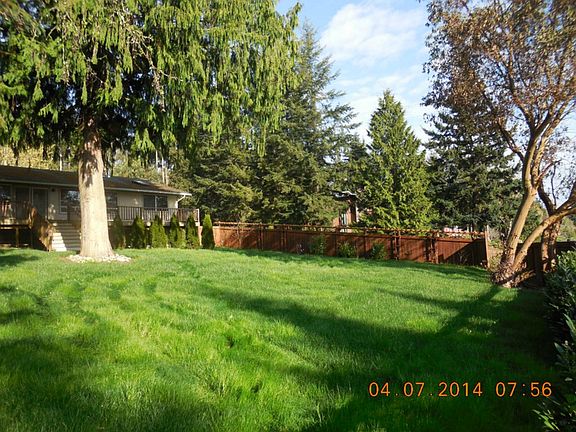 5th image of 793 Patricia Ann Dr