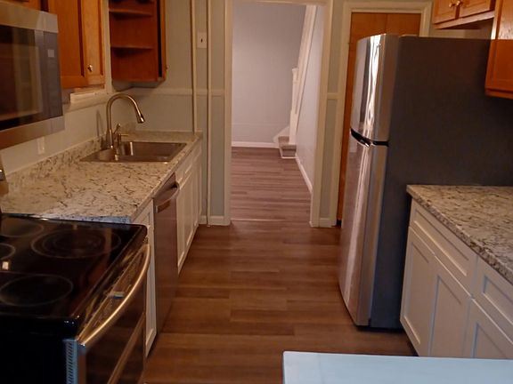 4th image of 13 N 2nd St