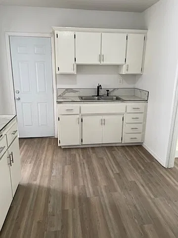 2 bed, $1,300 — Photo 2
