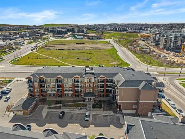 3727 E Sage Hill Dr NW #1412, Calgary, AB T3R 1T7