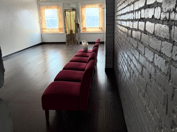 407 1/2 Center St #1