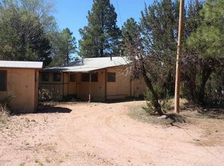 2083 Forest Park Dr, Overgaard, AZ 85933
