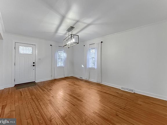 3rd image of 37820 Mohawk Dr