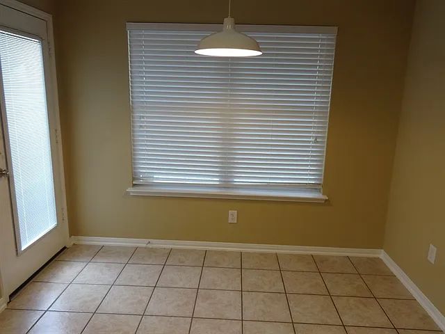 20322 Linden Tree Dr — Photo 3