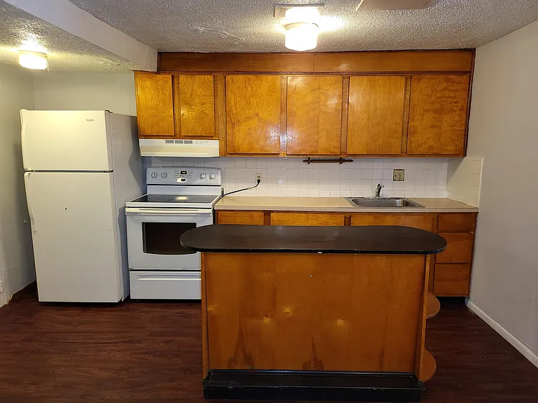 321 W Main St — Photo 6