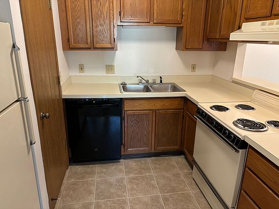 2nd image of 4721 Walma Ave SE #104